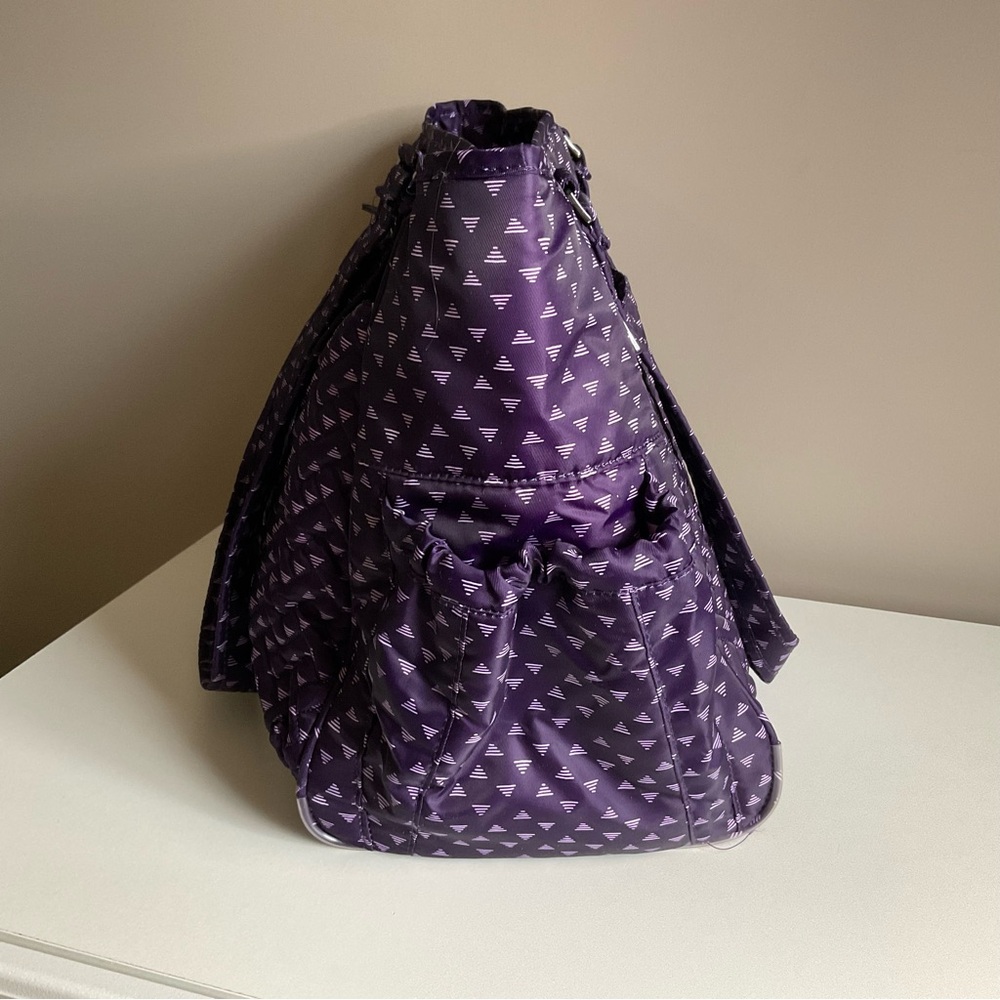 ๐ LUG CABBY - In Triangle Purple - Picture 7 of 10